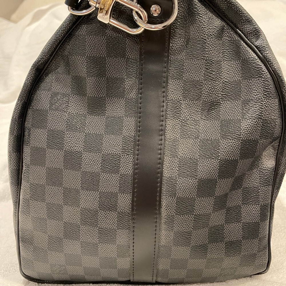 Authentic Barely used Mens Louis Vuitton Keepall55